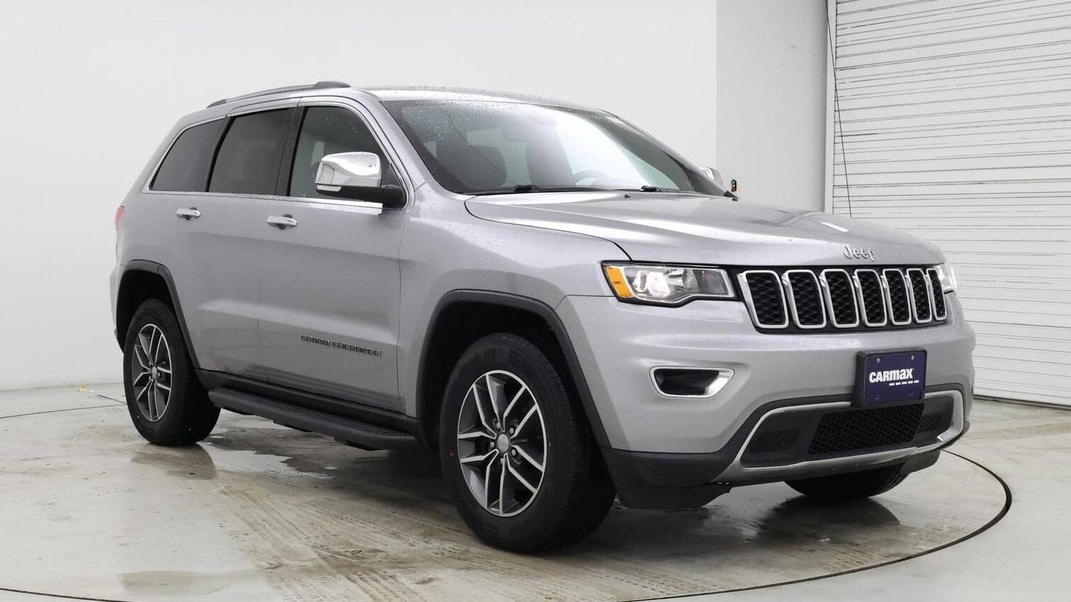 JEEP GRAND CHEROKEE 2018 1C4RJFBG4JC378677 image